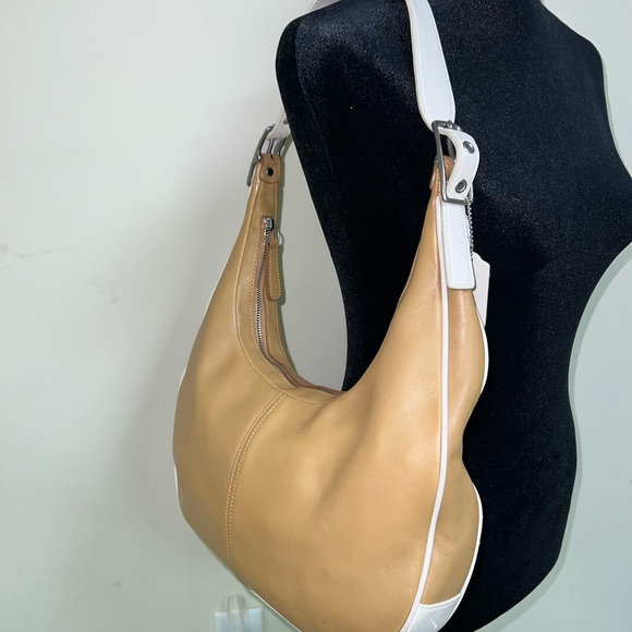 Coach Leather Hobo Shoulder Bag – Tan with Cream Trim - Picture 3 of 7